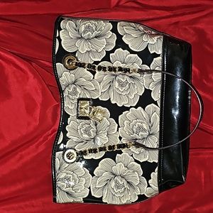 Anne Klein Purse/Tote